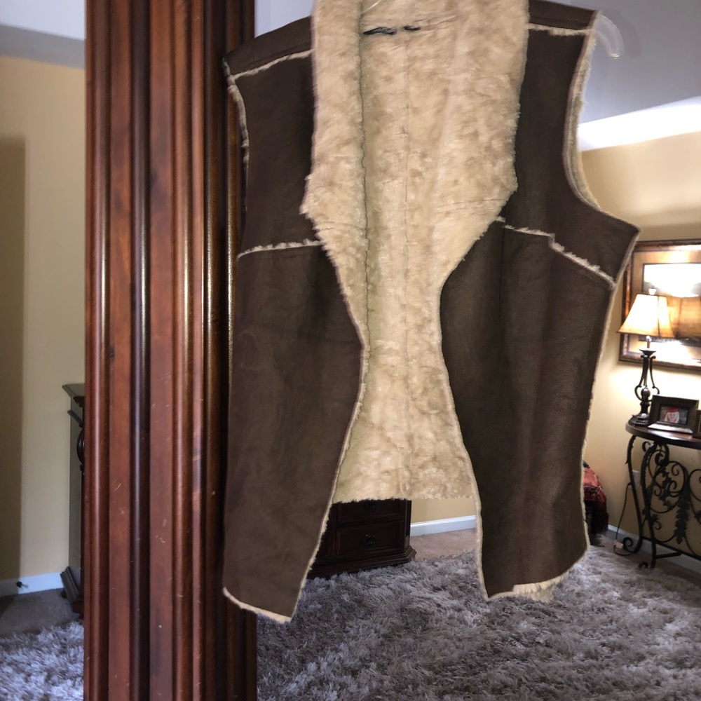 A.N.A. Vest - Picture 4 of 5